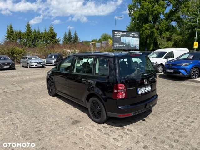 Volkswagen Touran - 6