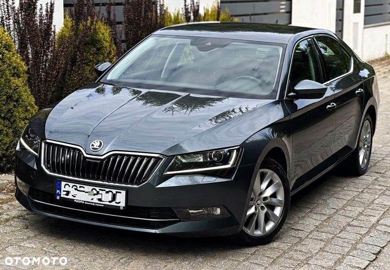 Skoda Superb 2.0 TDI SCR 4x4 Ambition DSG - 4