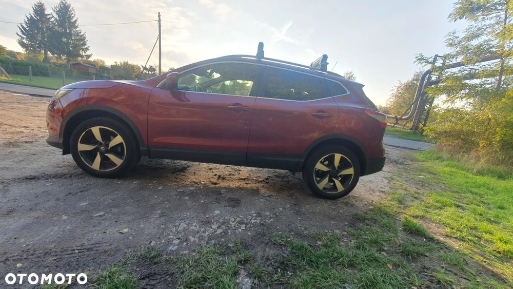 Nissan Qashqai 1.2 DIG-T N-Connecta EU6 - 2