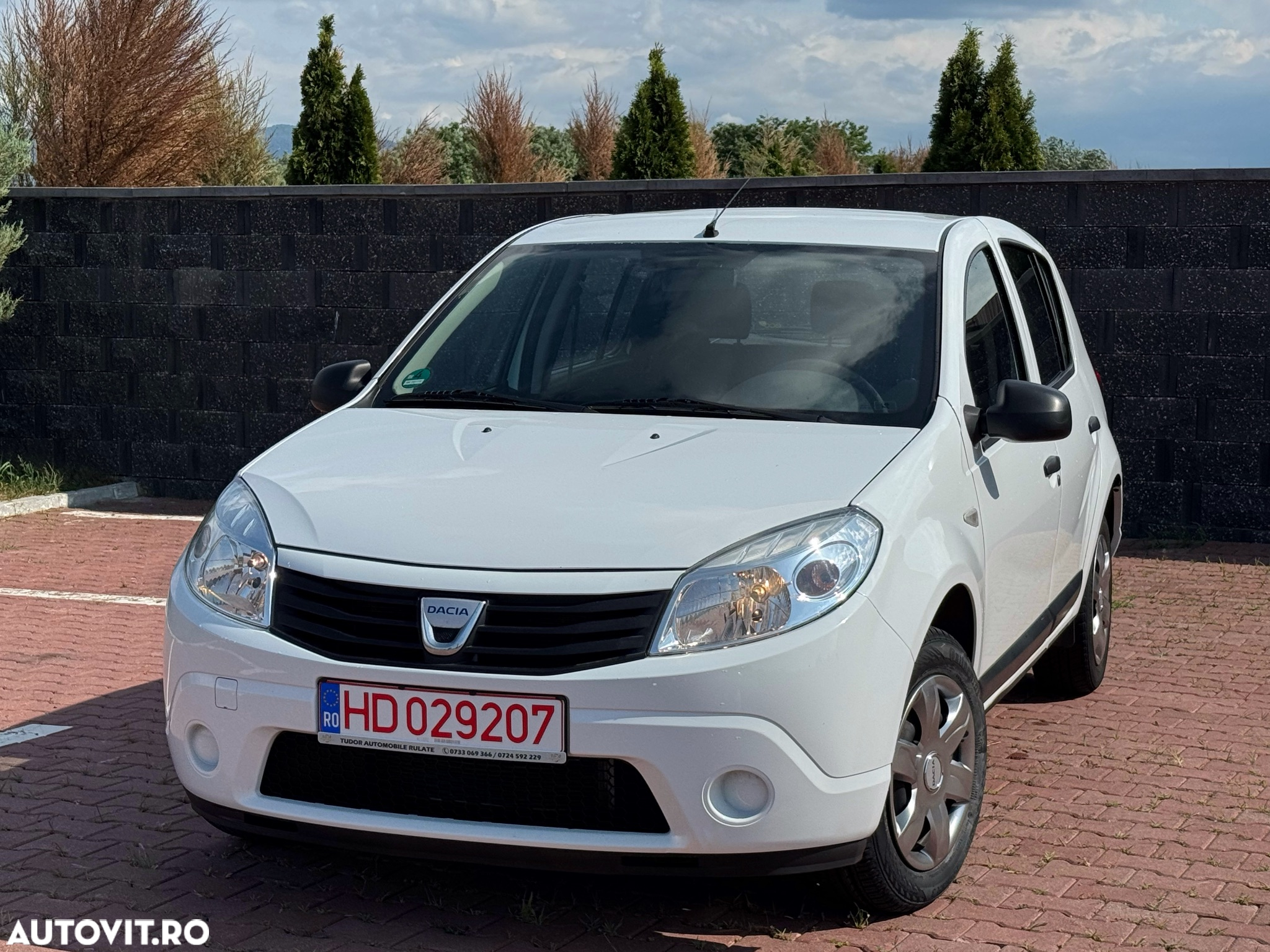 Dacia Sandero 1.2 16V 75 Laureate - 40