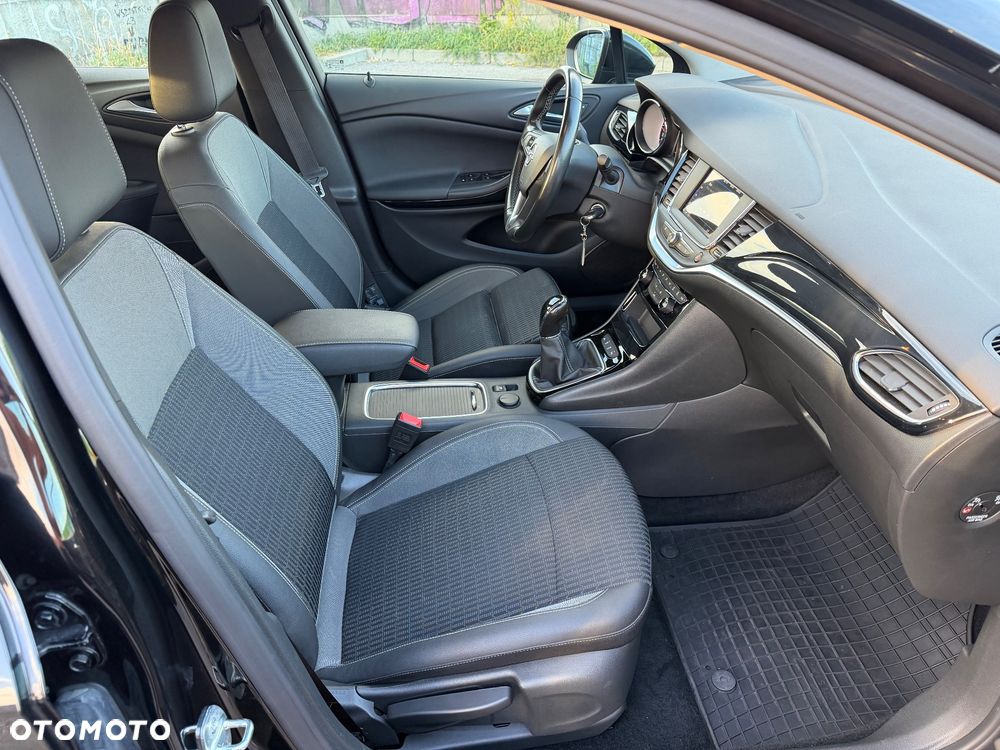 Opel Astra 1.2 T Elegance S&S - 23