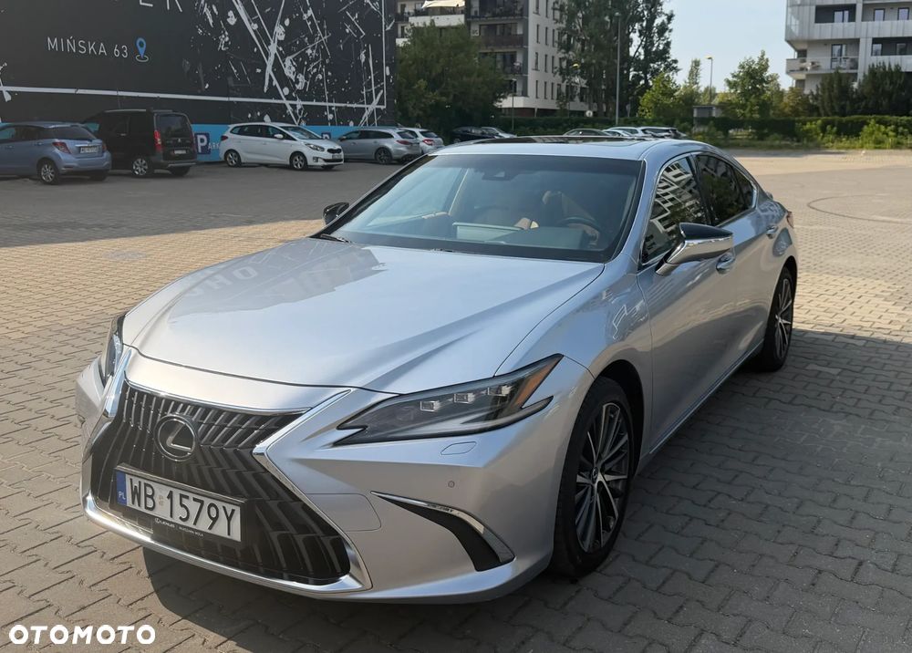 Lexus ES 300h Prestige - 15