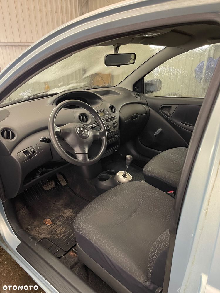 Toyota Yaris 1.0 Terra MM - 7