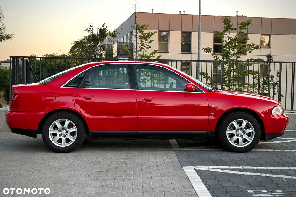Audi A4 Limousine - 9
