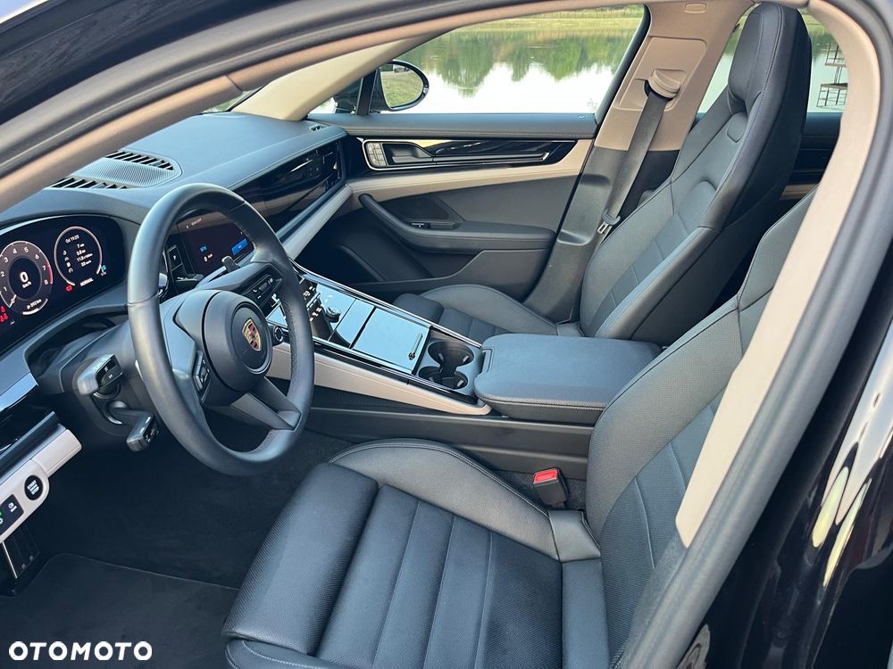 Porsche Panamera 4 - 6