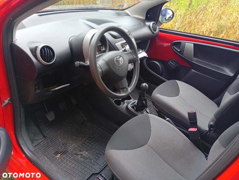 Toyota Aygo 2014 photo 5