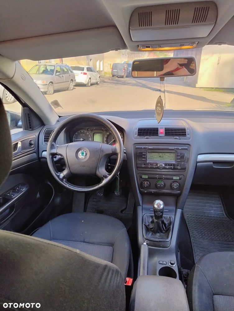 Skoda Octavia 2.0 TDI Ambiente - 8