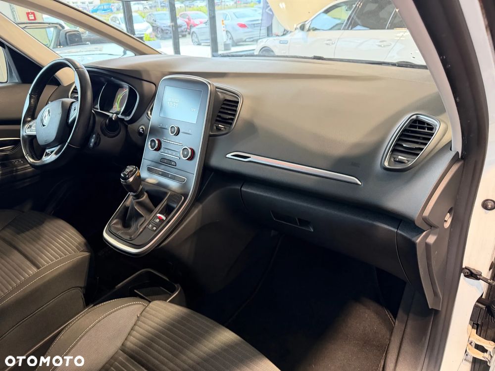 Renault Grand Scenic 1.2 TCe Energy Life EU6 - 15