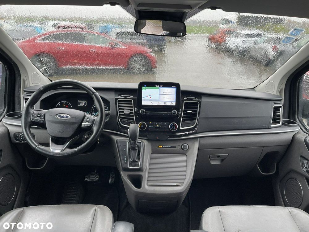 Ford Tourneo Custom - 9