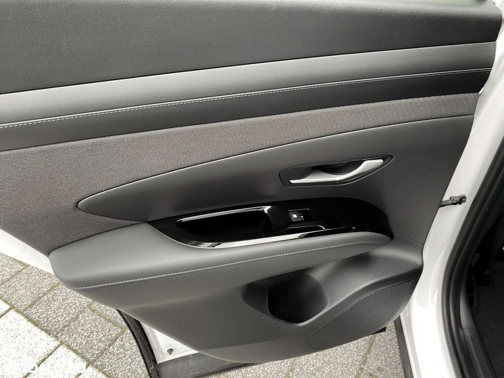 Hyundai Tucson 1.6 T-GDi Executive 2WD - 17