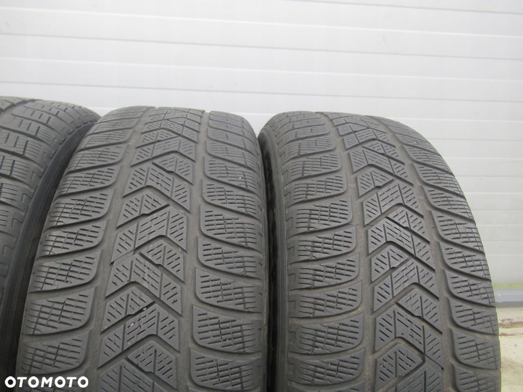 OPONY ZIMA 4szt PIRELLI SCORPION WINTER 235/60R17 106H - 2