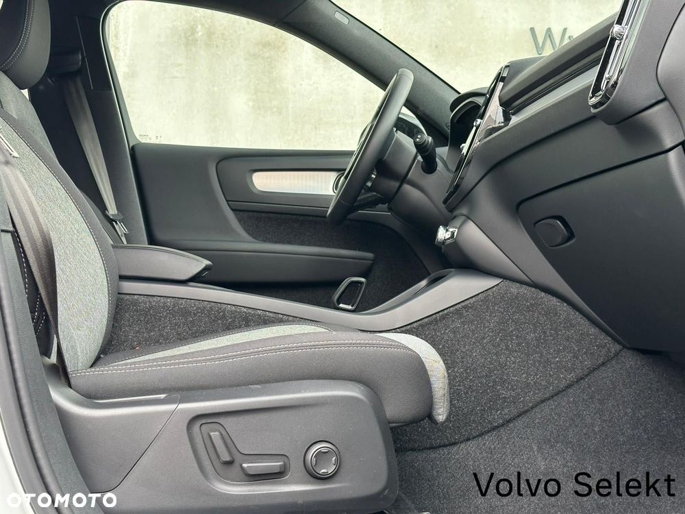 Volvo XC 40 - 32
