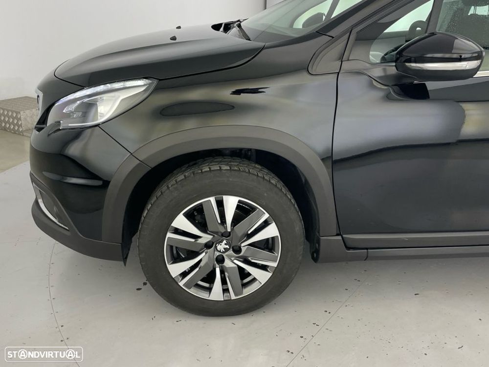 Peugeot 2008 1.2 PureTech Allure - 19