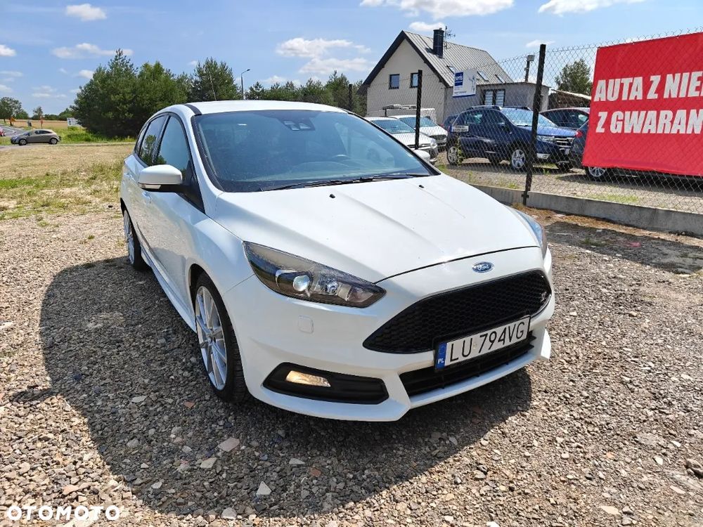 Ford Focus 2.0 EcoBoost ST mit Leder-Sport-Paket - 4
