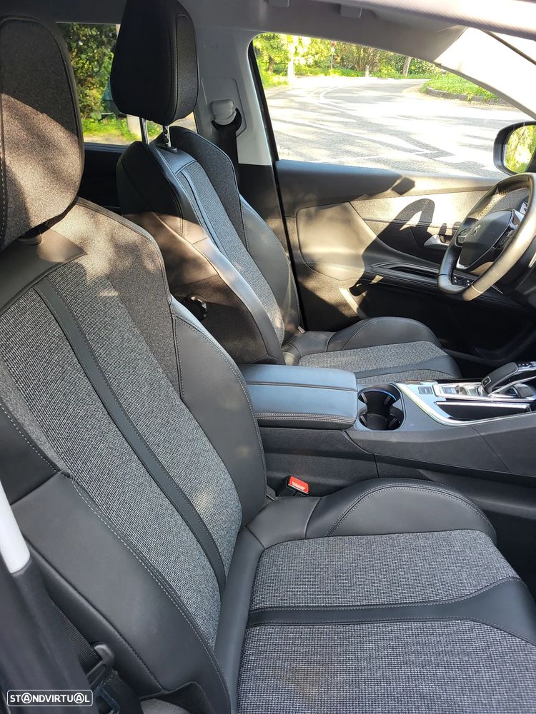 Peugeot 5008 - 16