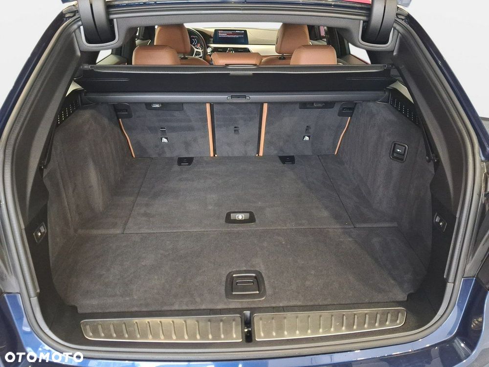 BMW Seria 5 - 16