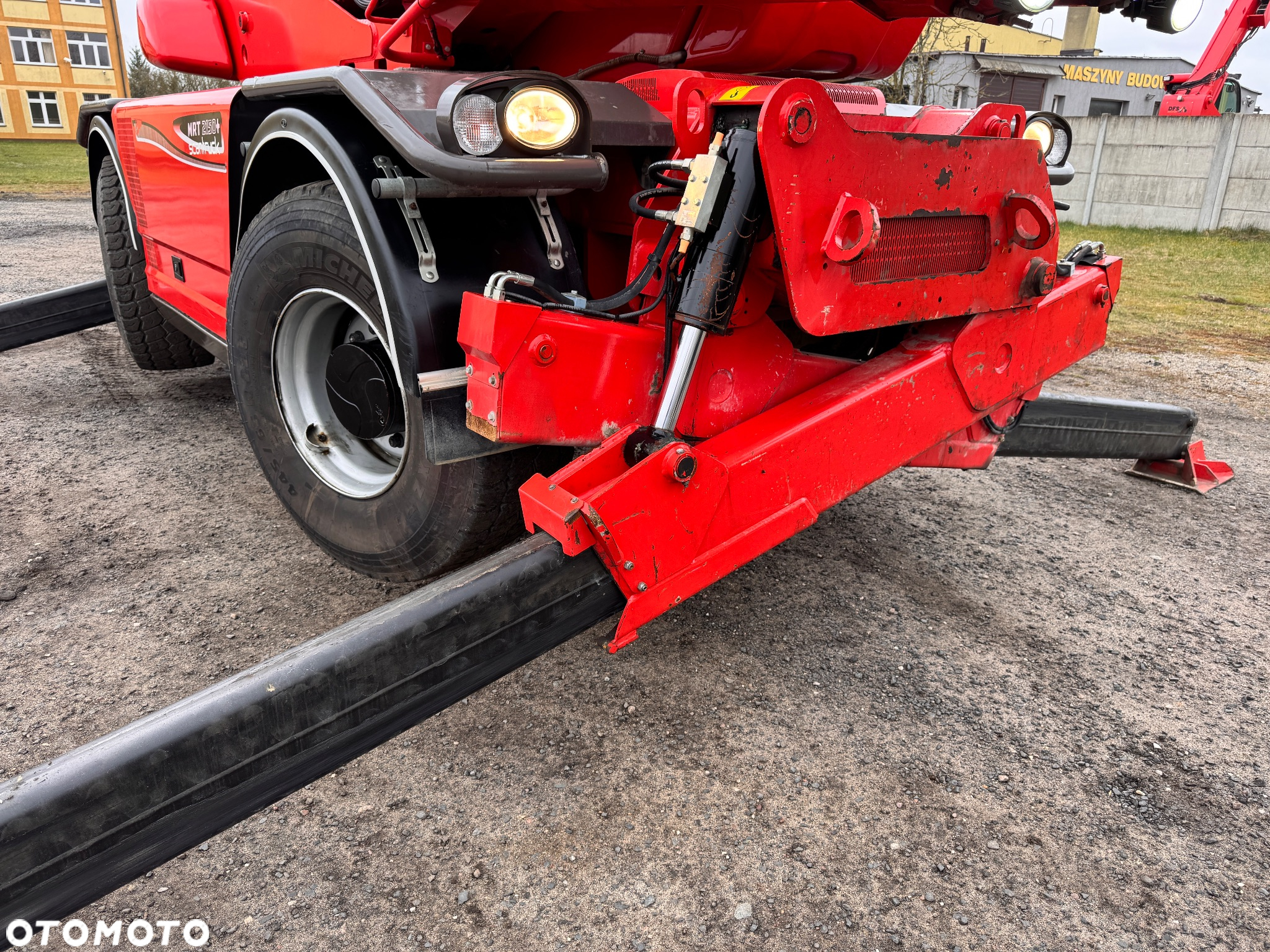 Manitou MRT2150 + 4ST - 6