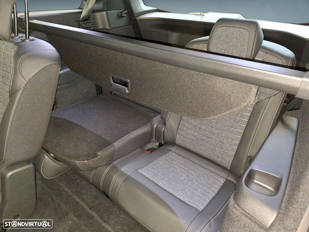 Peugeot E-5008 73 kWh Allure - 11