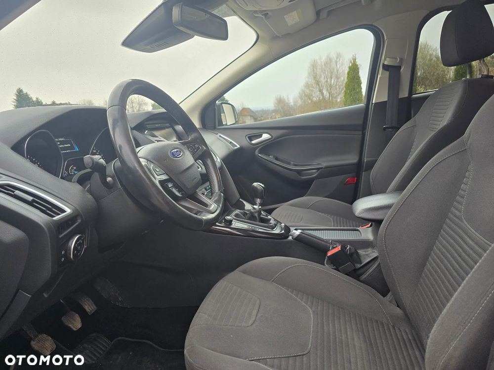 Ford Focus - 13