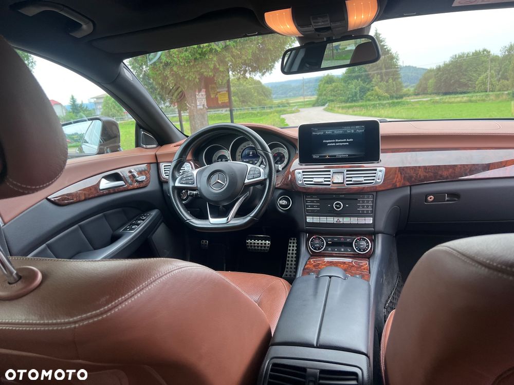 Mercedes-Benz CLS - 10