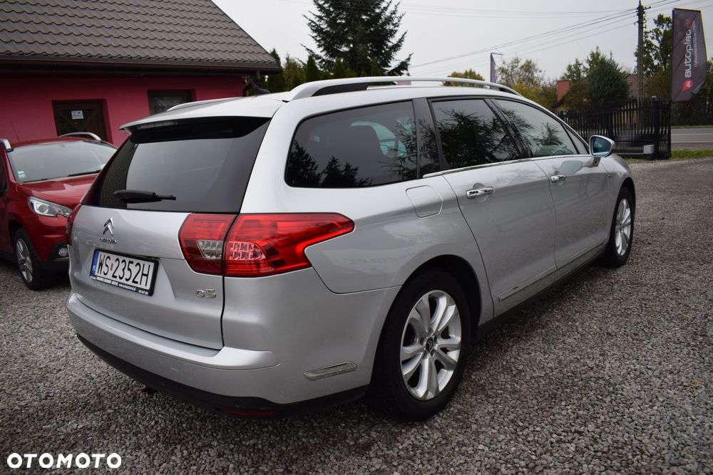 Citroen C5 2012 photo 3