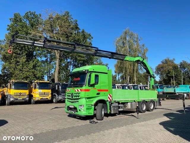 Mercedes-Benz Arocs 2551 6x4 skrzynia / żuraw HMF 4020-k5 /sterowany radiowo/ 2014 r z Niemiec - 1