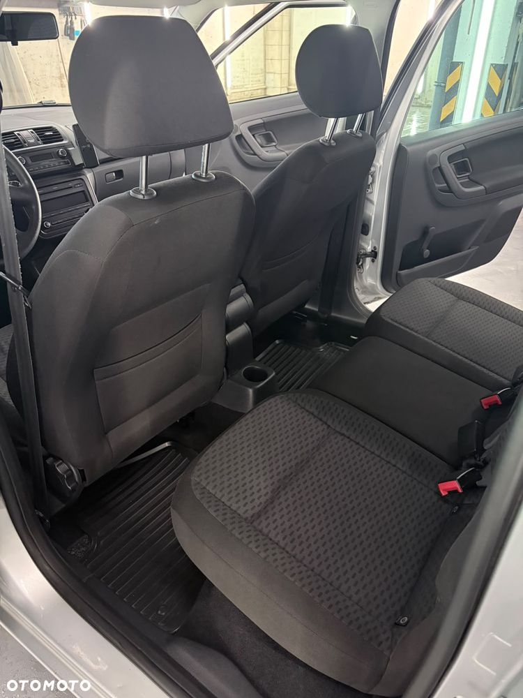 Skoda Roomster 1.2 Fresh - 8