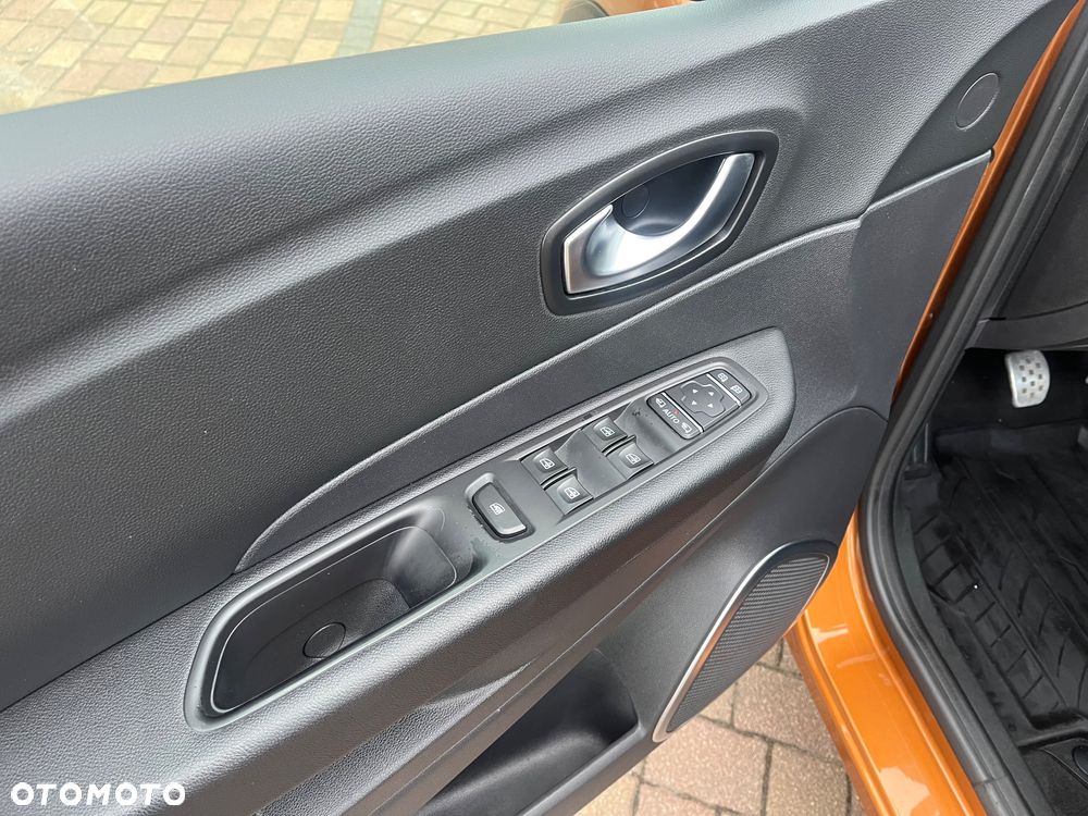 Renault Captur - 11