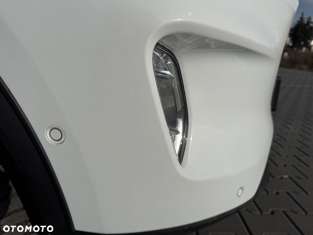 Ford Kuga 2.5 FHEV FWD Titanium - 23