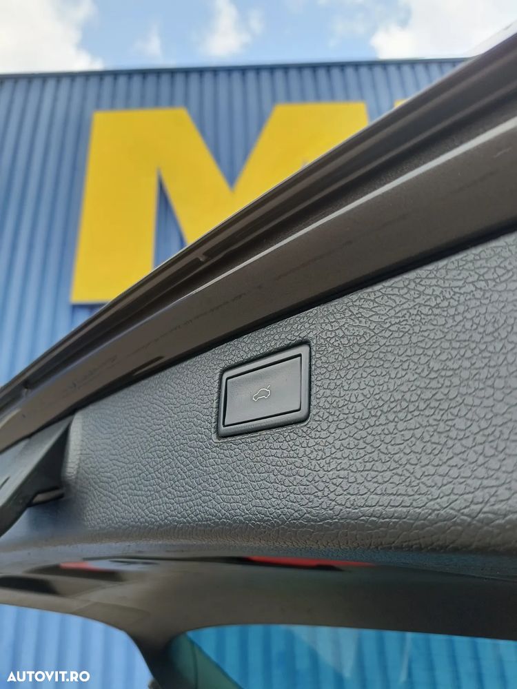 Volkswagen Passat Variant 2.0 TDI BlueMotion Technology DSG Highline - 12