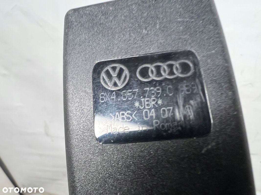 Audi A1 8X SPORTBACK zapinka pasa pasów tył 8X4857739C - 2