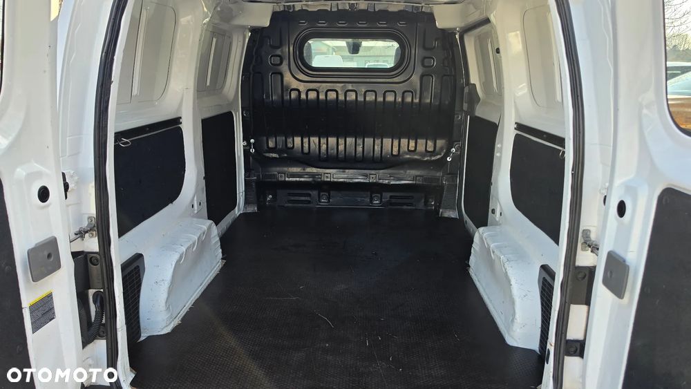 Nissan NV200 - 15
