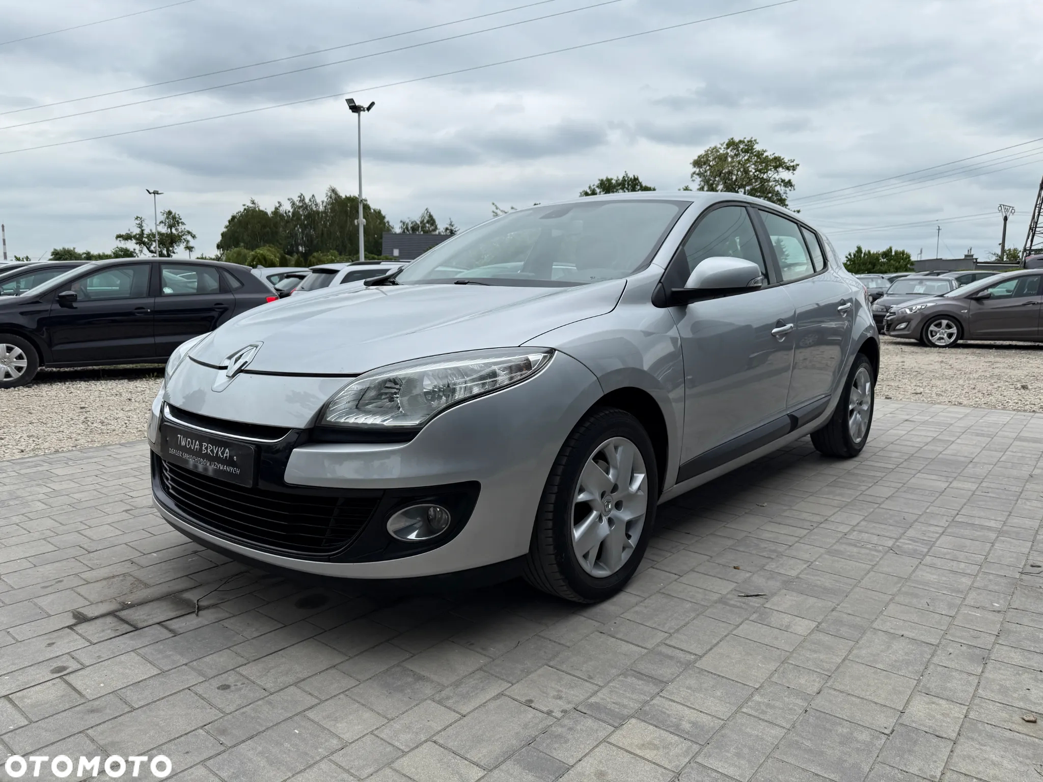 Renault Megane 1.5 dCi Bose EDC - 13