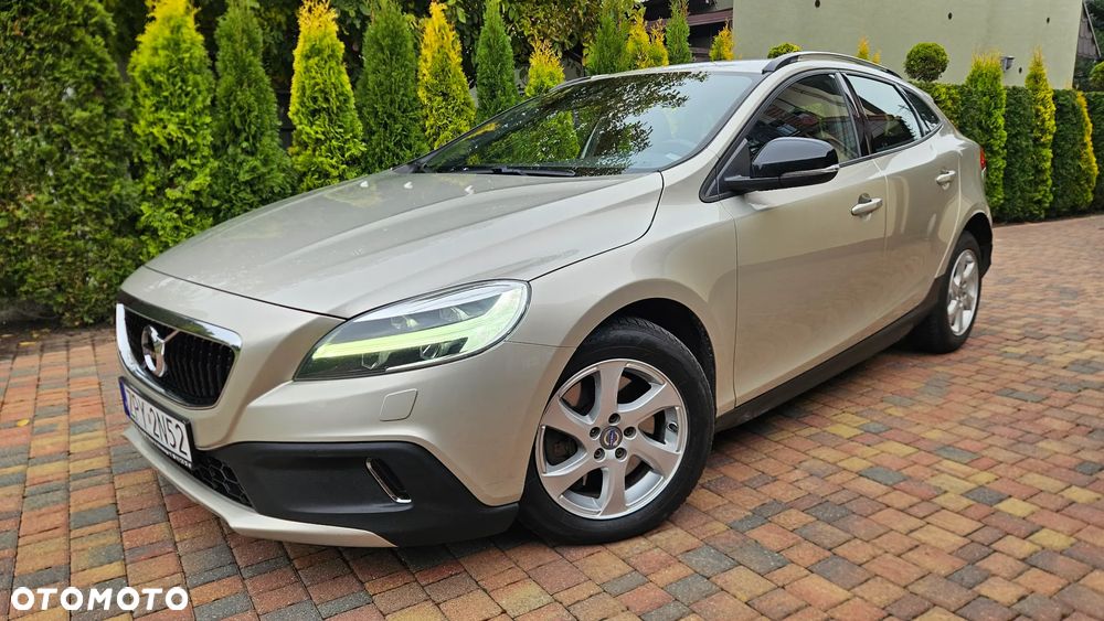 Volvo V40 Cross Country D2 Drive-E Summum - 1