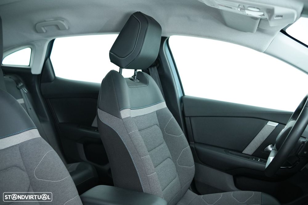 Citroën C4 1.2 PureTech Plus EAT8 - 30