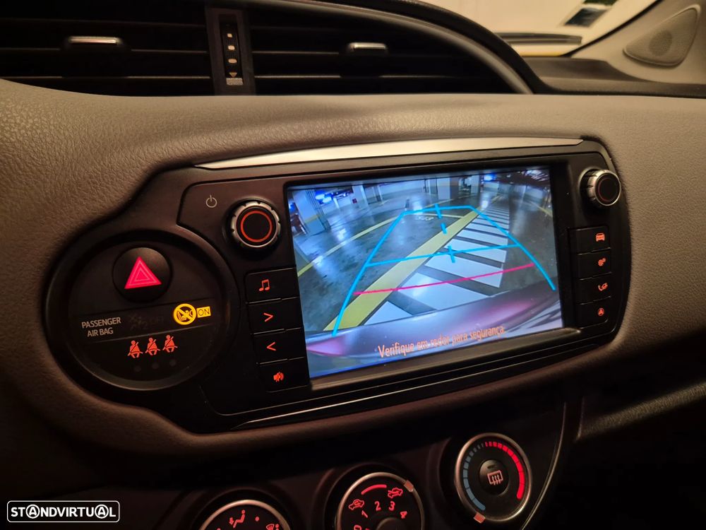 Toyota Yaris 1.0 VVT-i ACtive+AC - 19