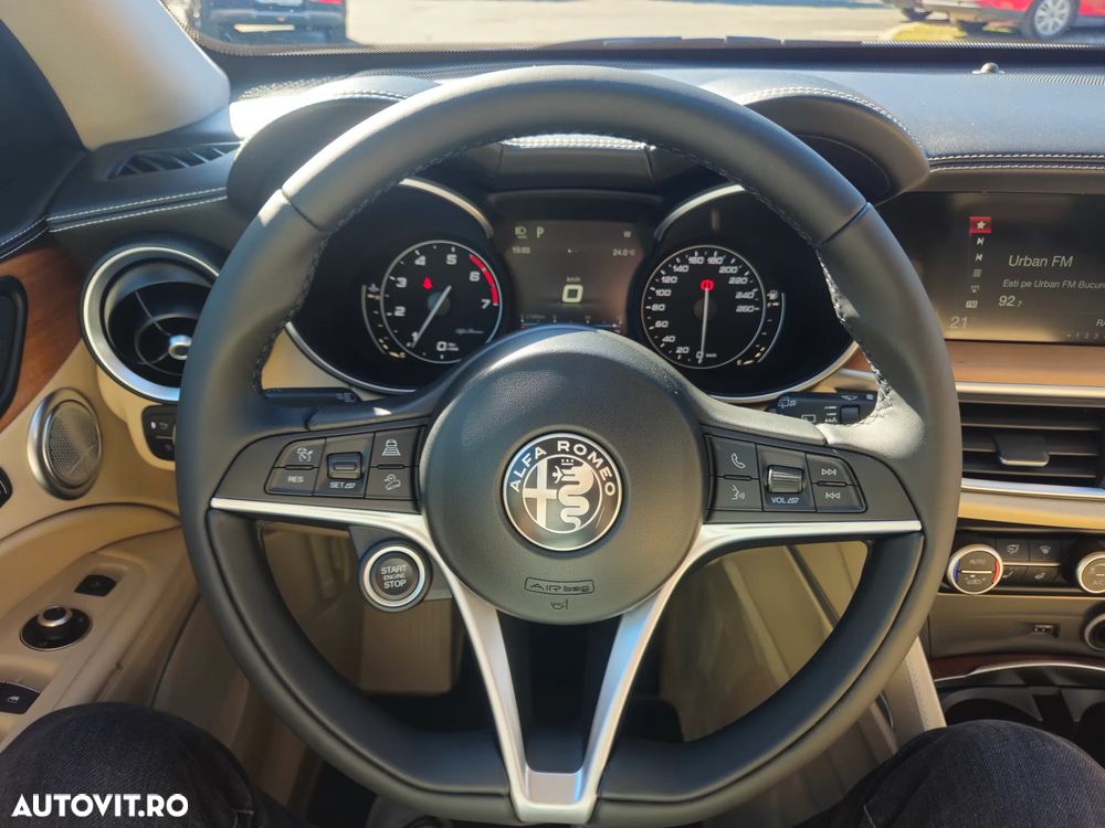 Alfa Romeo Stelvio 2.0 Turbo AWD AT8 Super - 26