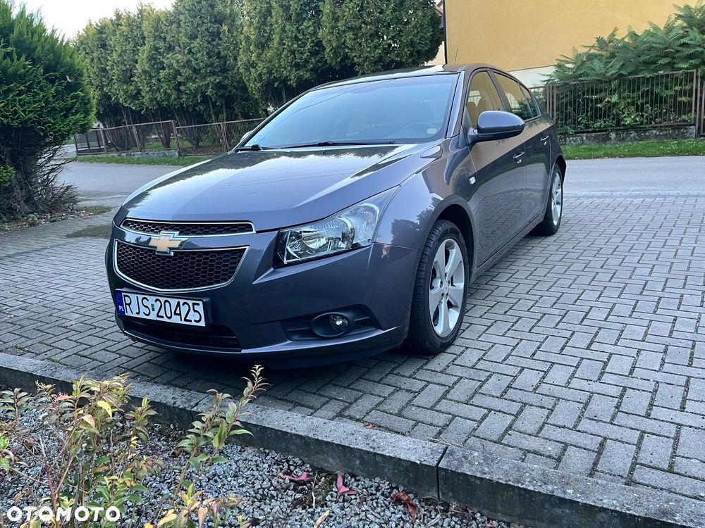 Chevrolet Cruze 1.8 LT+ - 18