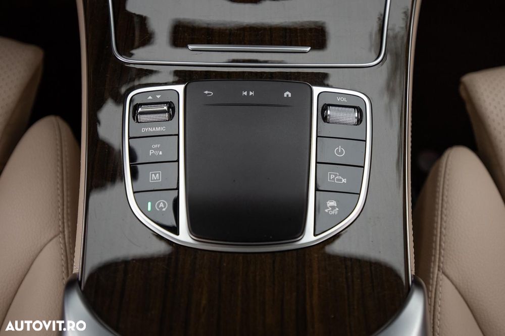 Mercedes-Benz GLC - 19