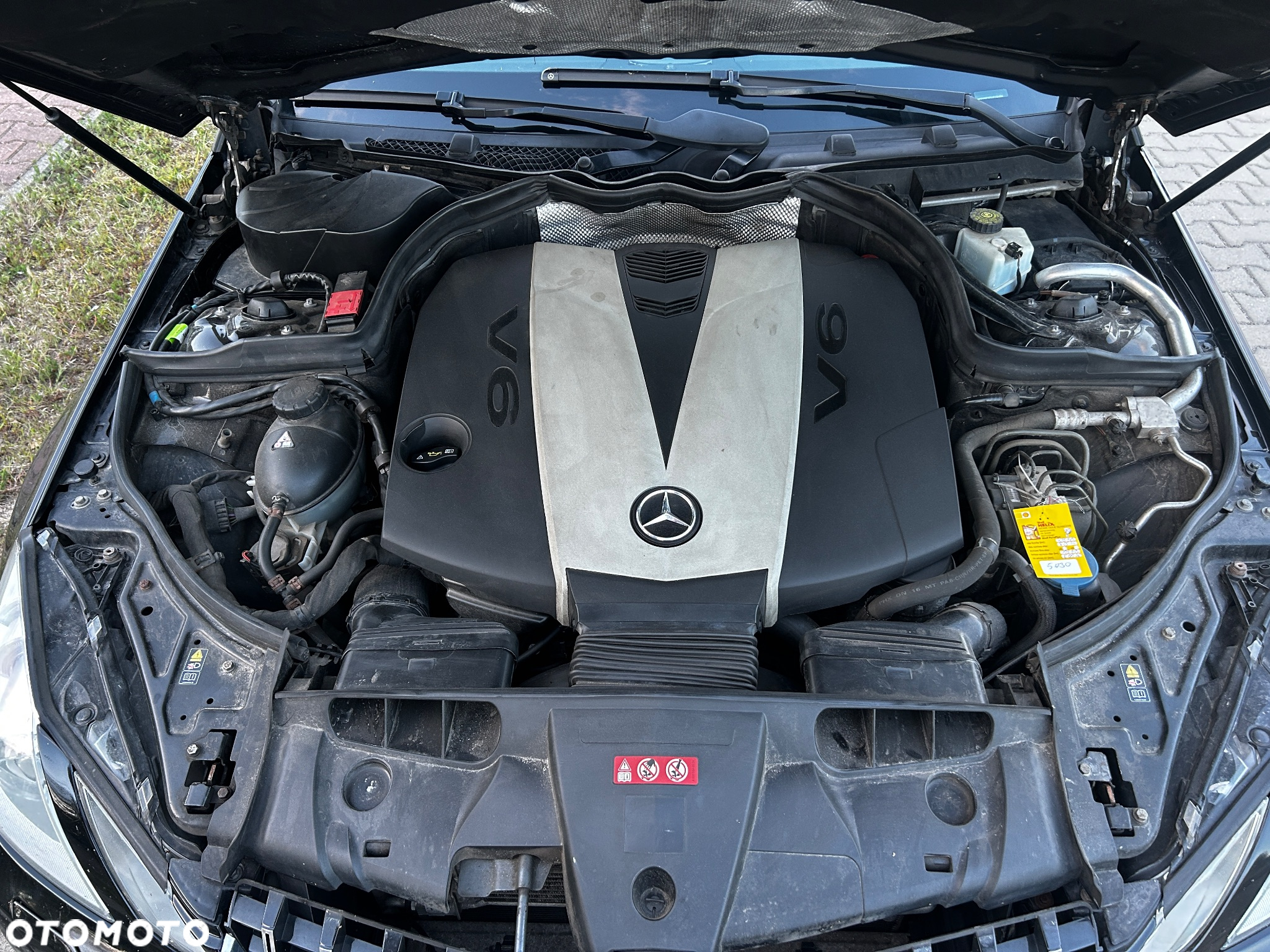 Mercedes-Benz Klasa E 350 CDI DPF Coupe BlueEFFICIENCY 7G-TRONIC Avantgarde - 11