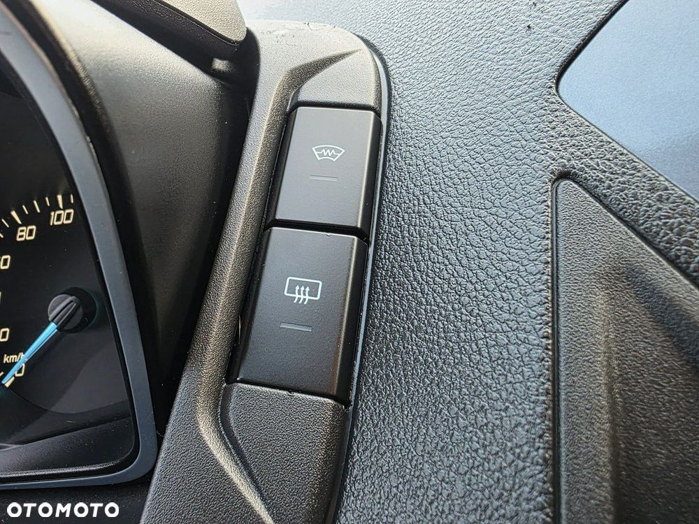 Ford Tourneo Custom - 29