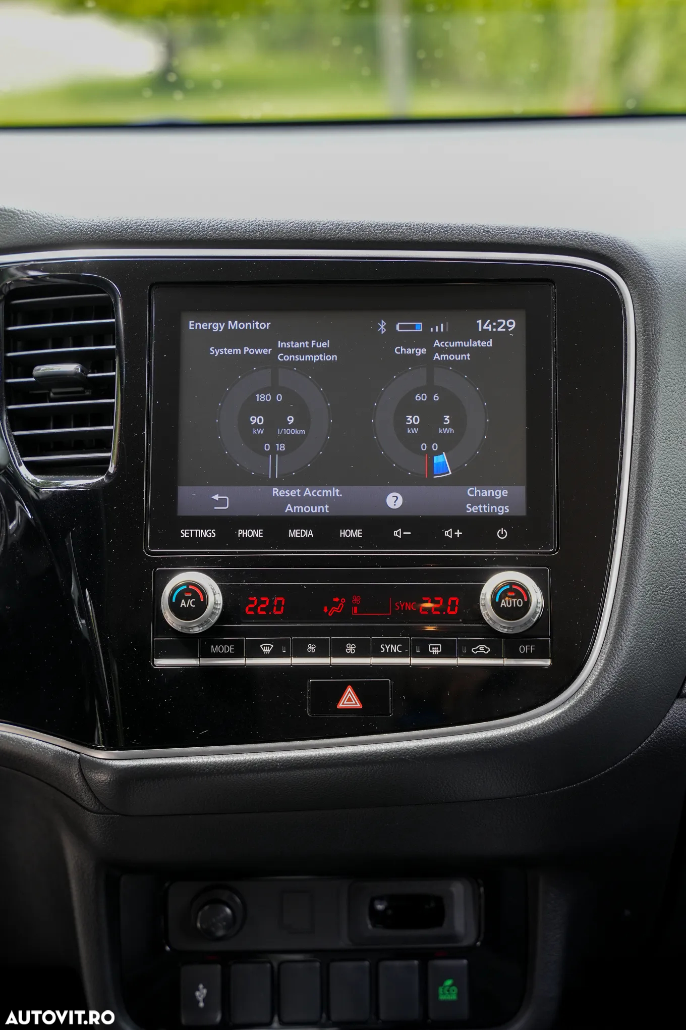Mitsubishi Outlander PHEV 2.4 L 4X4 Invite - 14
