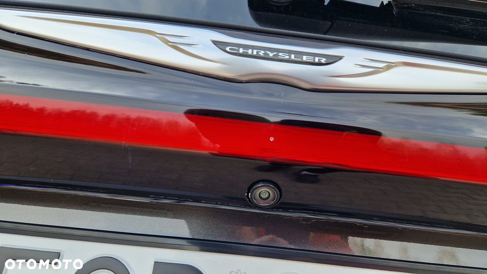 Chrysler Pacifica - 25