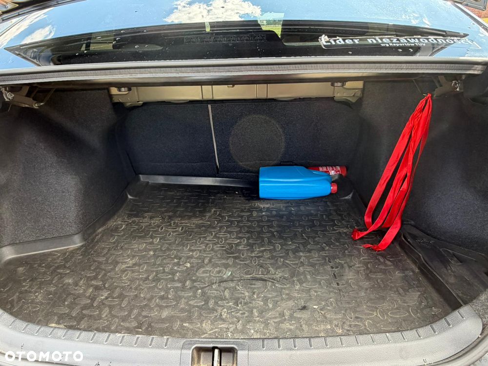 Toyota Corolla 1.6 Comfort - 14