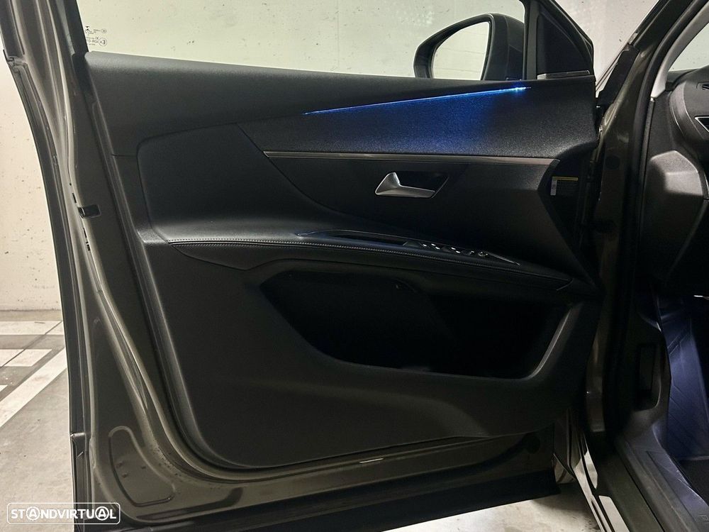 Peugeot 5008 1.2 PureTech Allure EAT8 - 51