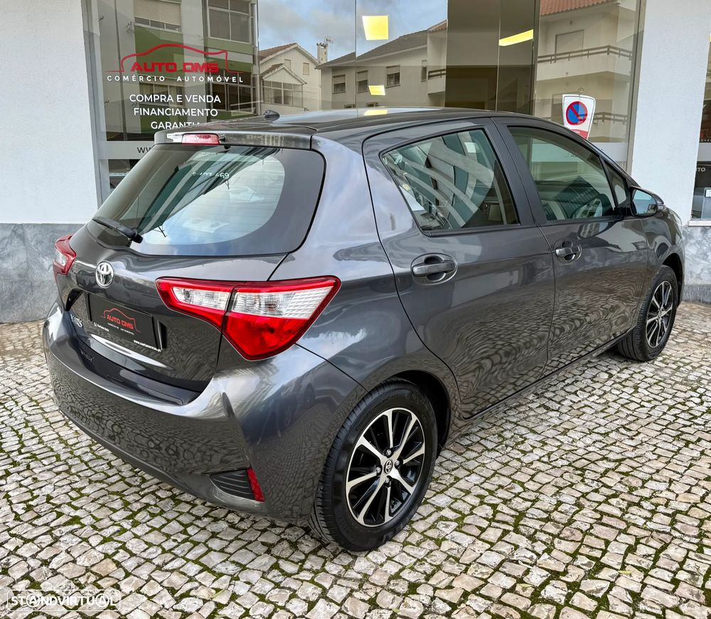 Toyota Yaris 1.0 VVT-i Exclusive - 4