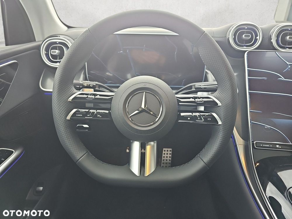 Mercedes-Benz GLC - 14