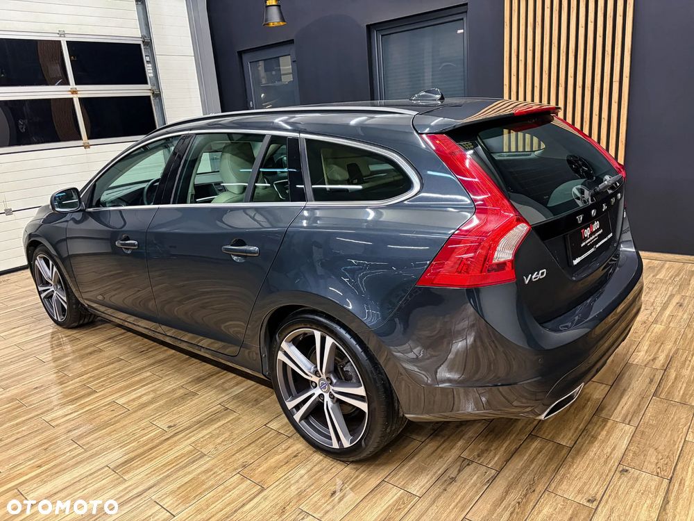 Volvo V60 D4 Geartronic Momentum - 11