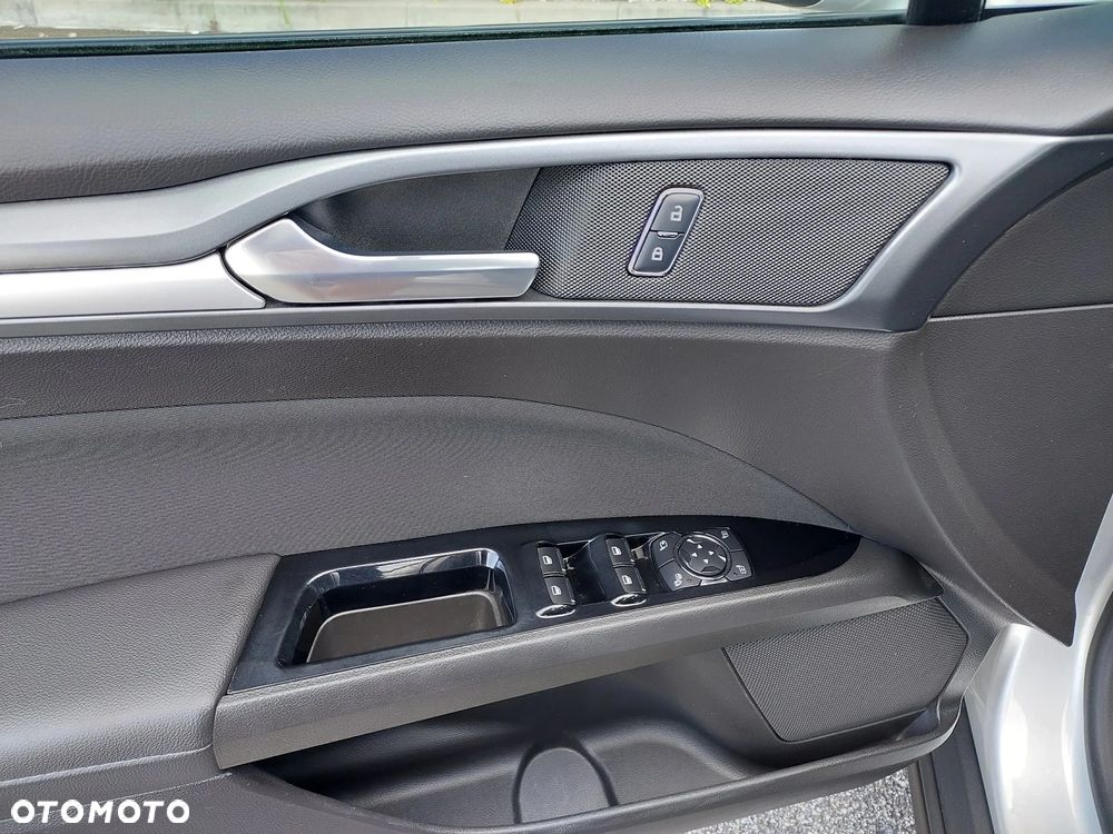Ford Mondeo Turnier 2.0 TDCi Start-Stopp PowerShift-Aut Business Edition - 33