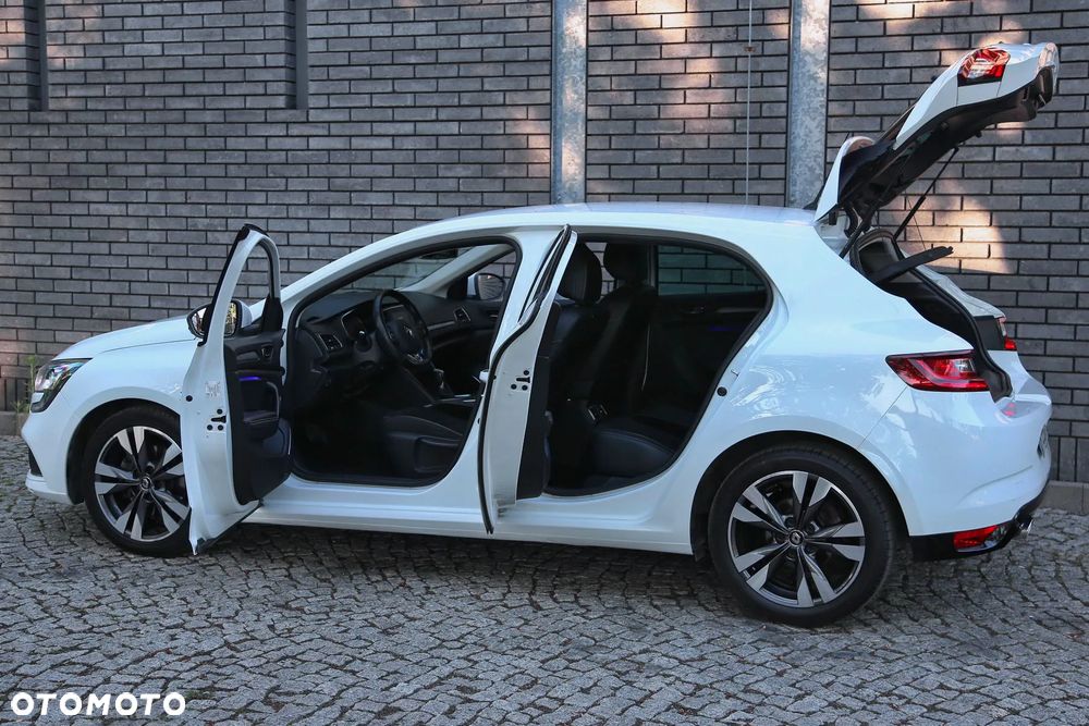 Renault Megane 1.7 Blue dCi Intens EDC - 11